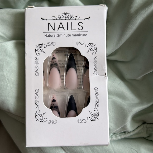 Classic black French tip press on nails - Picture 2 of 3